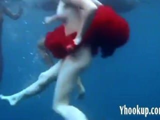 3 लड़कियों समुद्र अच्छा में अलग करना - yhookup ग
