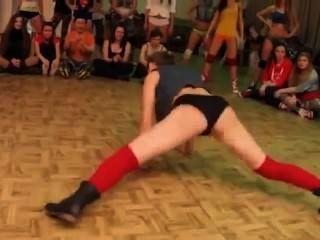2014 सफेद लड़की twerking प्रतियोगिता