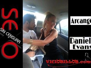 viciosillos.com द्वारा वालेंसिया के माध्यम से कार में डेनिएला इवांस Y Arcangel blowjob