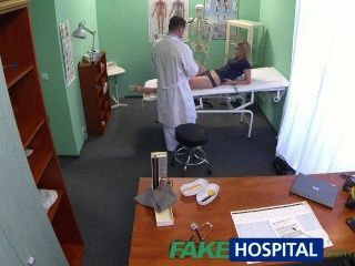 FakeHospital निर्दोष गोरा डॉक्टरों मालिश हो जाता है